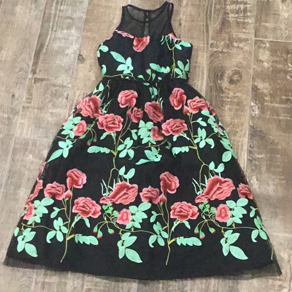 Rose patterned Sunday dress